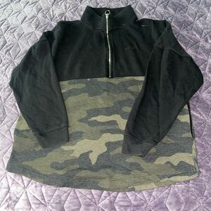 ‼️5/$25‼️ PINK Quarter Zip Camo